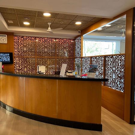 Hotel Astoria Park يوريت دي مار المظهر الخارجي الصورة