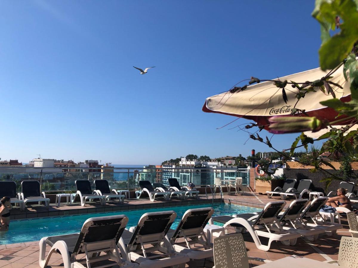 Hotel Astoria Park يوريت دي مار المظهر الخارجي الصورة