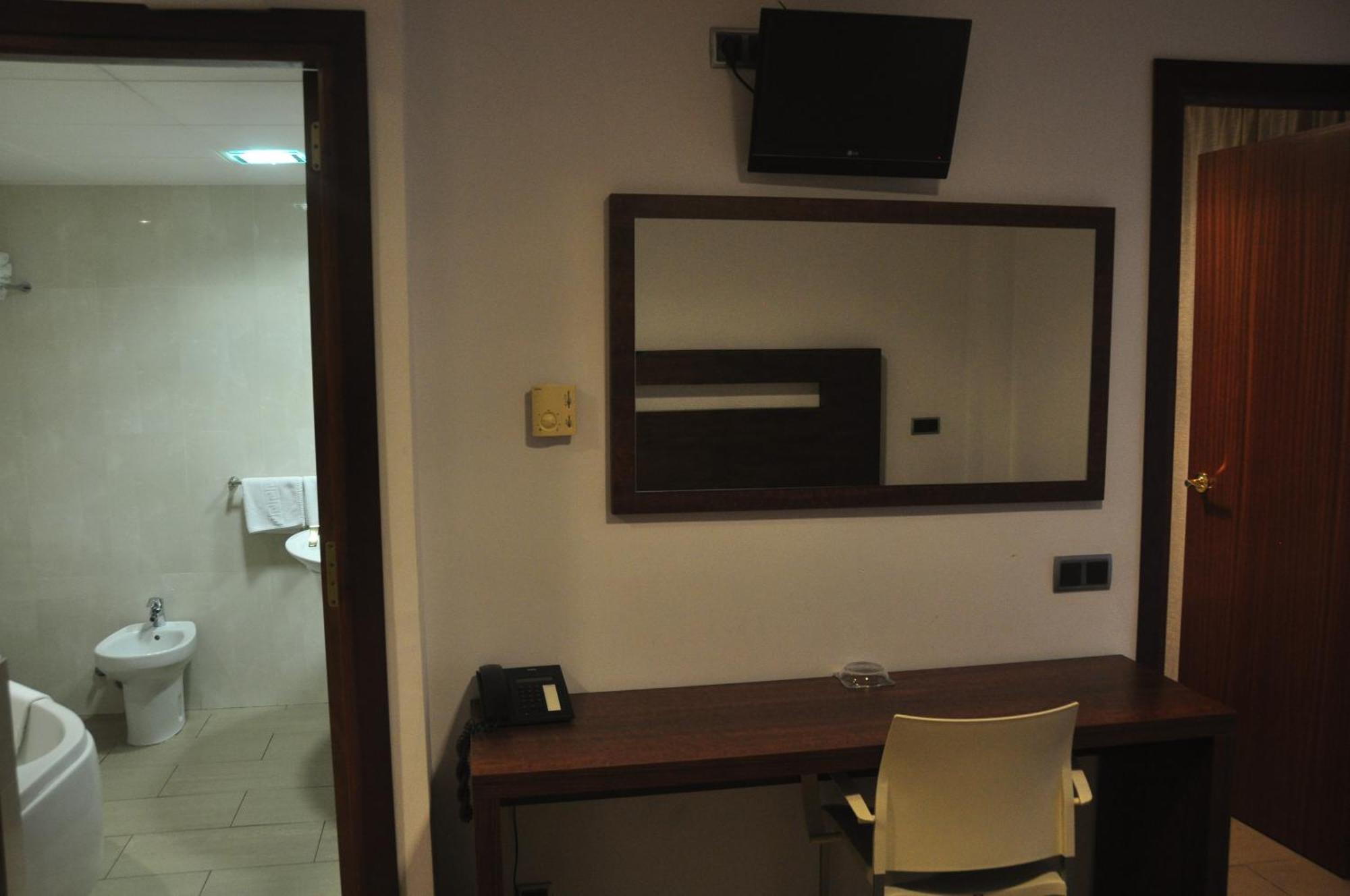 Hotel Astoria Park يوريت دي مار الغرفة الصورة