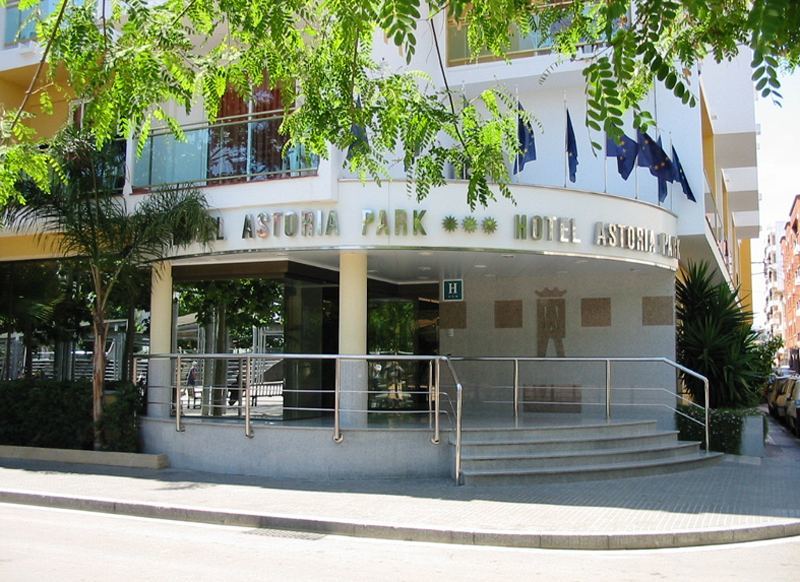 Hotel Astoria Park يوريت دي مار المظهر الخارجي الصورة